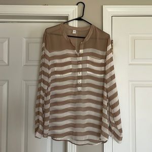 Old Navy Shear Button Up Top Size XL Tan/ivory